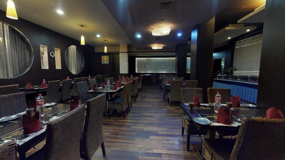 37Th Crescent Hotel Bengaluru Екстер'єр фото