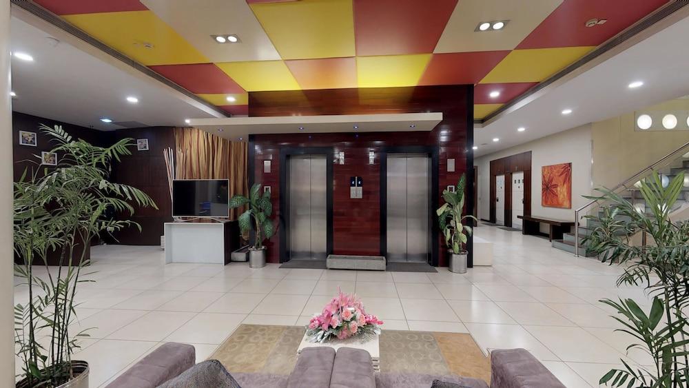 37Th Crescent Hotel Bengaluru Екстер'єр фото