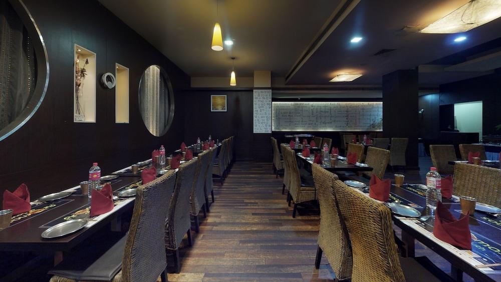 37Th Crescent Hotel Bengaluru Екстер'єр фото