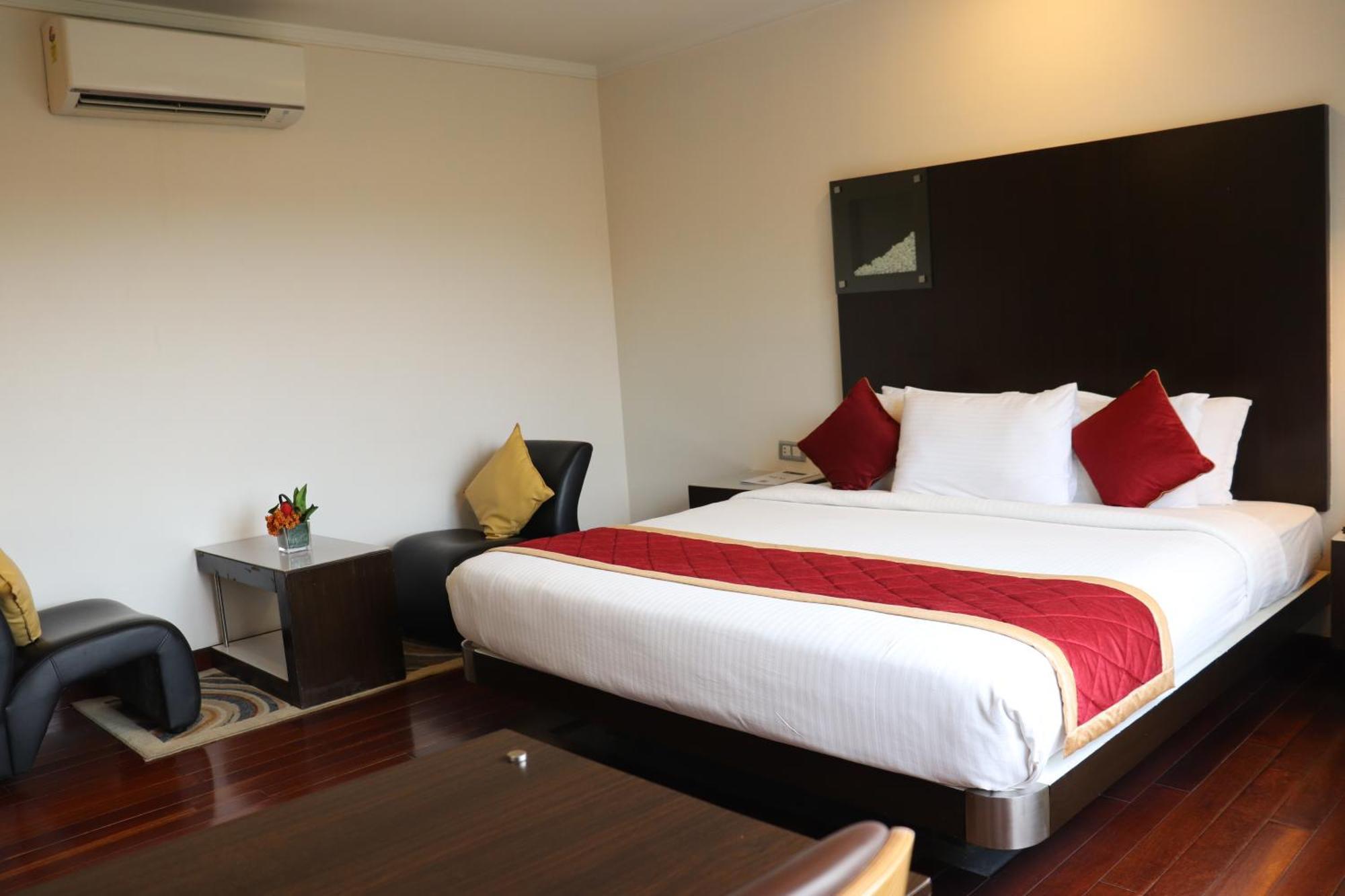 37Th Crescent Hotel Bengaluru Екстер'єр фото