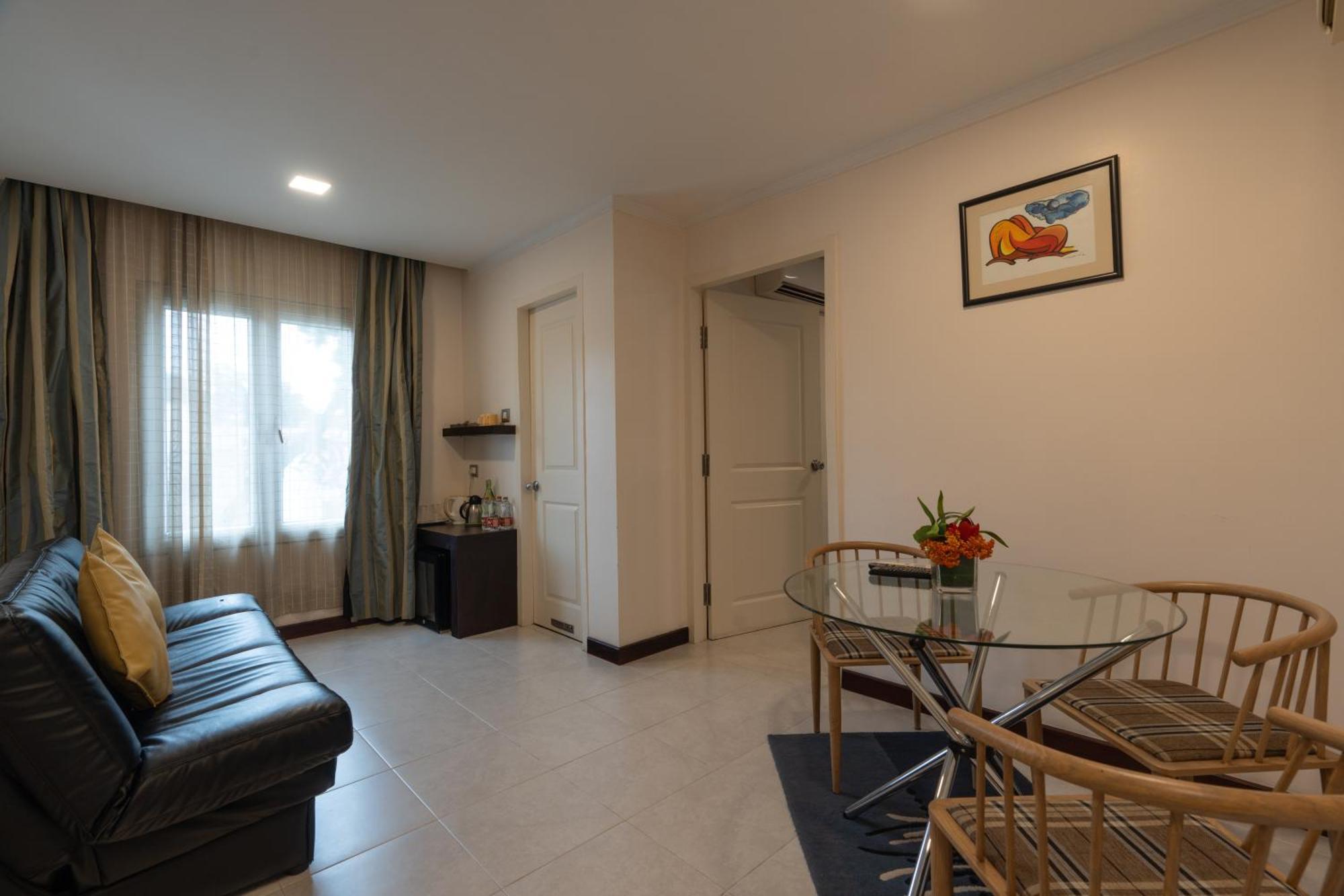 37Th Crescent Hotel Bengaluru Екстер'єр фото